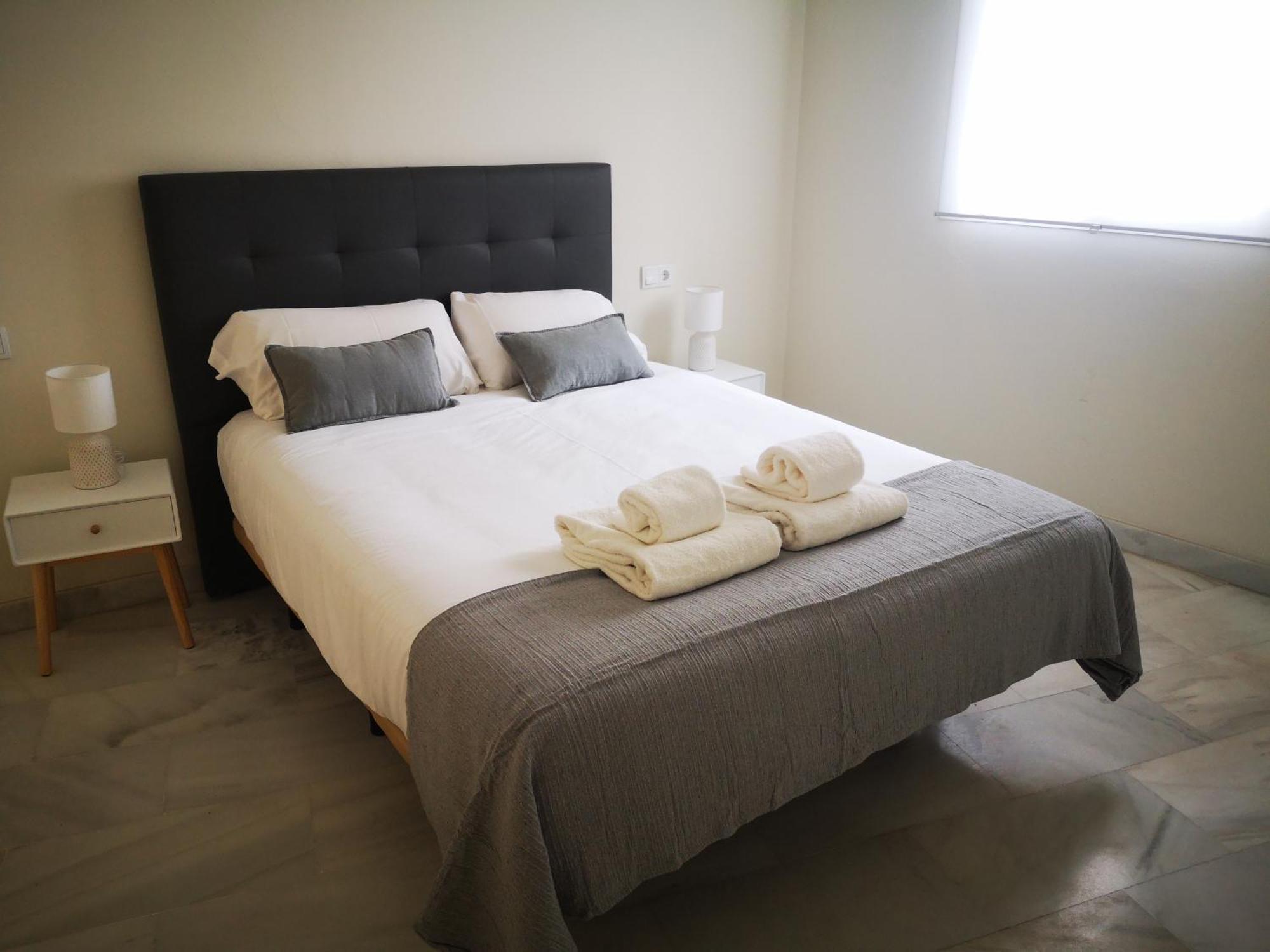 Charming Bright Apartment With Balconies On Cuesta Del Rosario セビリア エクステリア 写真