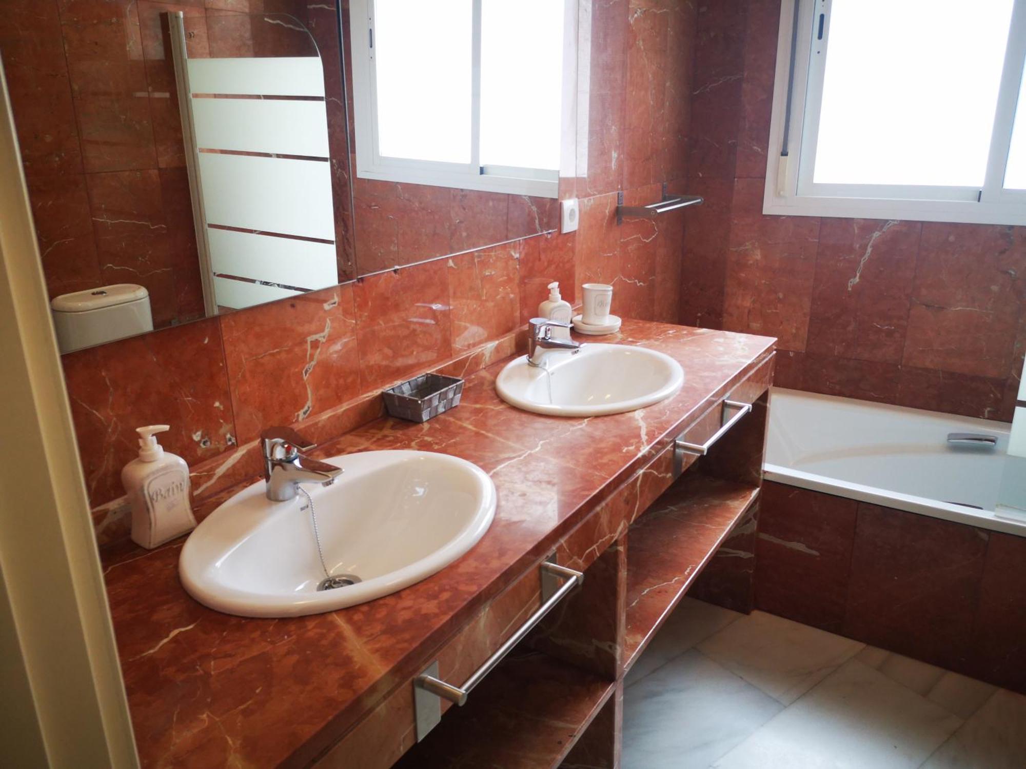 Charming Bright Apartment With Balconies On Cuesta Del Rosario セビリア エクステリア 写真